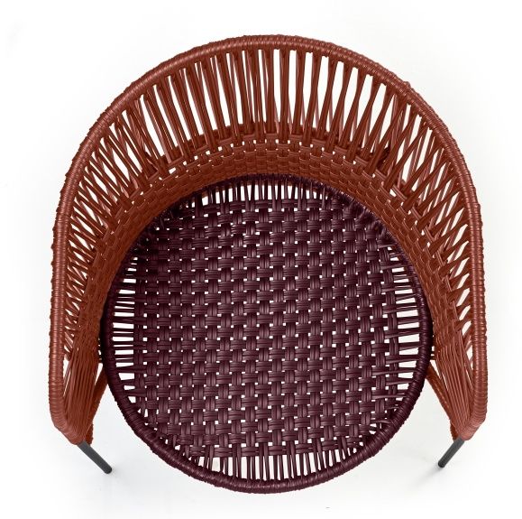 Draufsicht: Brauner Ames Caribe Chic Stuhl, Outdoor Dining Chair mit geflochtener Sitzfläche.