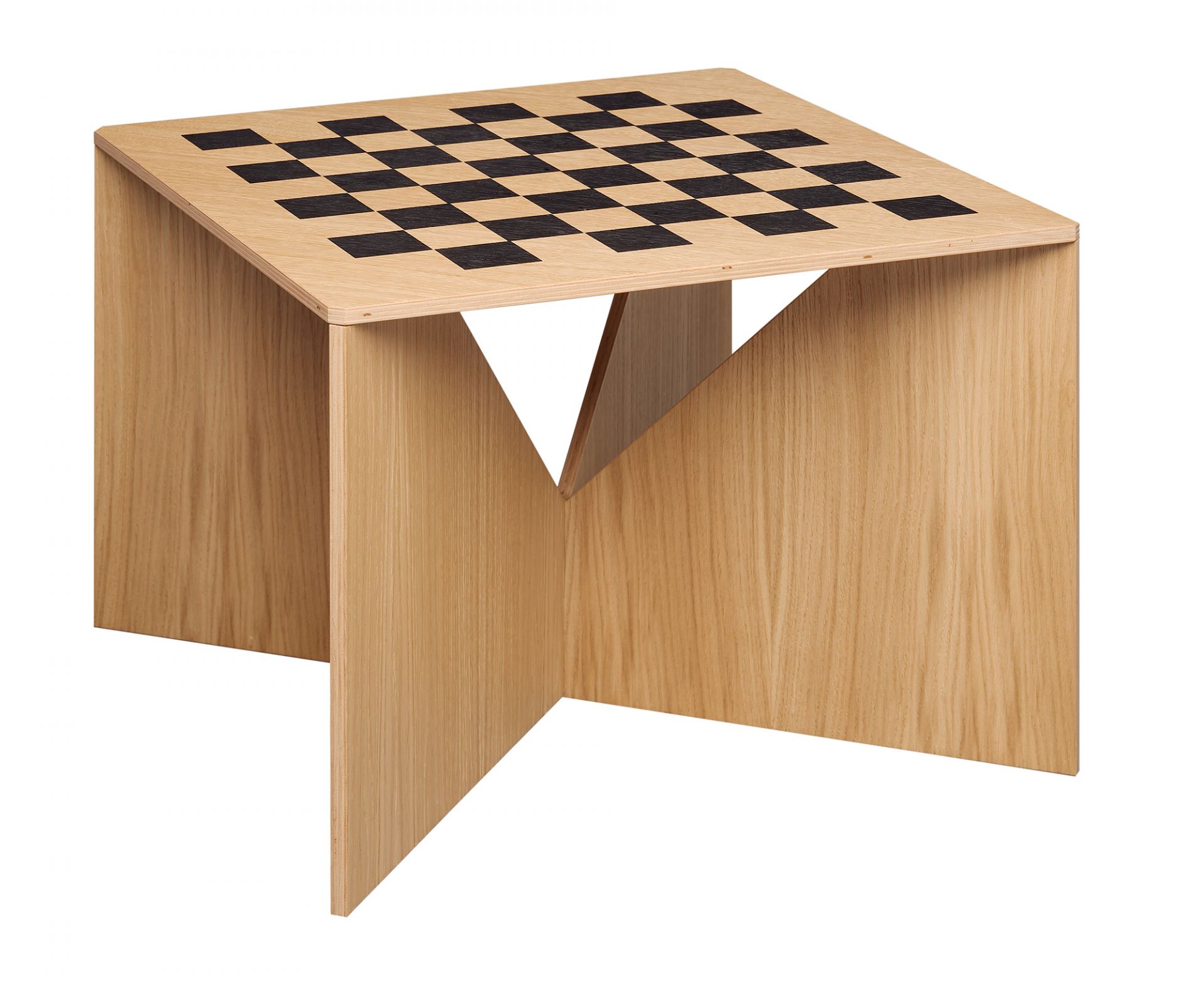 FK04 Calvert Couchtisch von e15 aus Eiche mit Schachbrettmuster auf der Tischplatte.