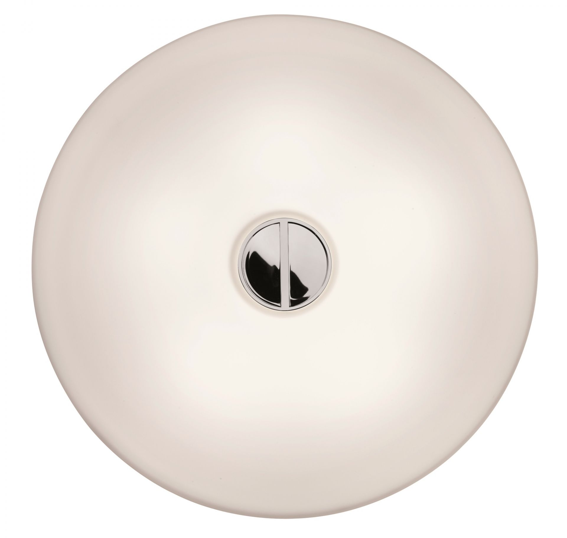 Nahaufnahme der runden, weißen Flos Button Deckenleuchte mit mittigem, silberfarbenem Knopf.