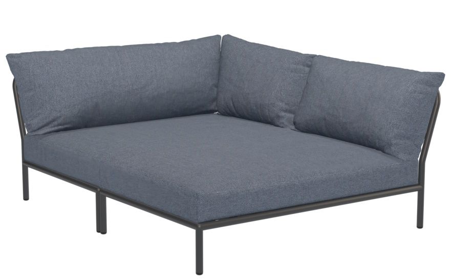 Level 2 Cozy Corner Outdoor Sofa von Houe mit grauen Kissen und schwarzem Rahmen.