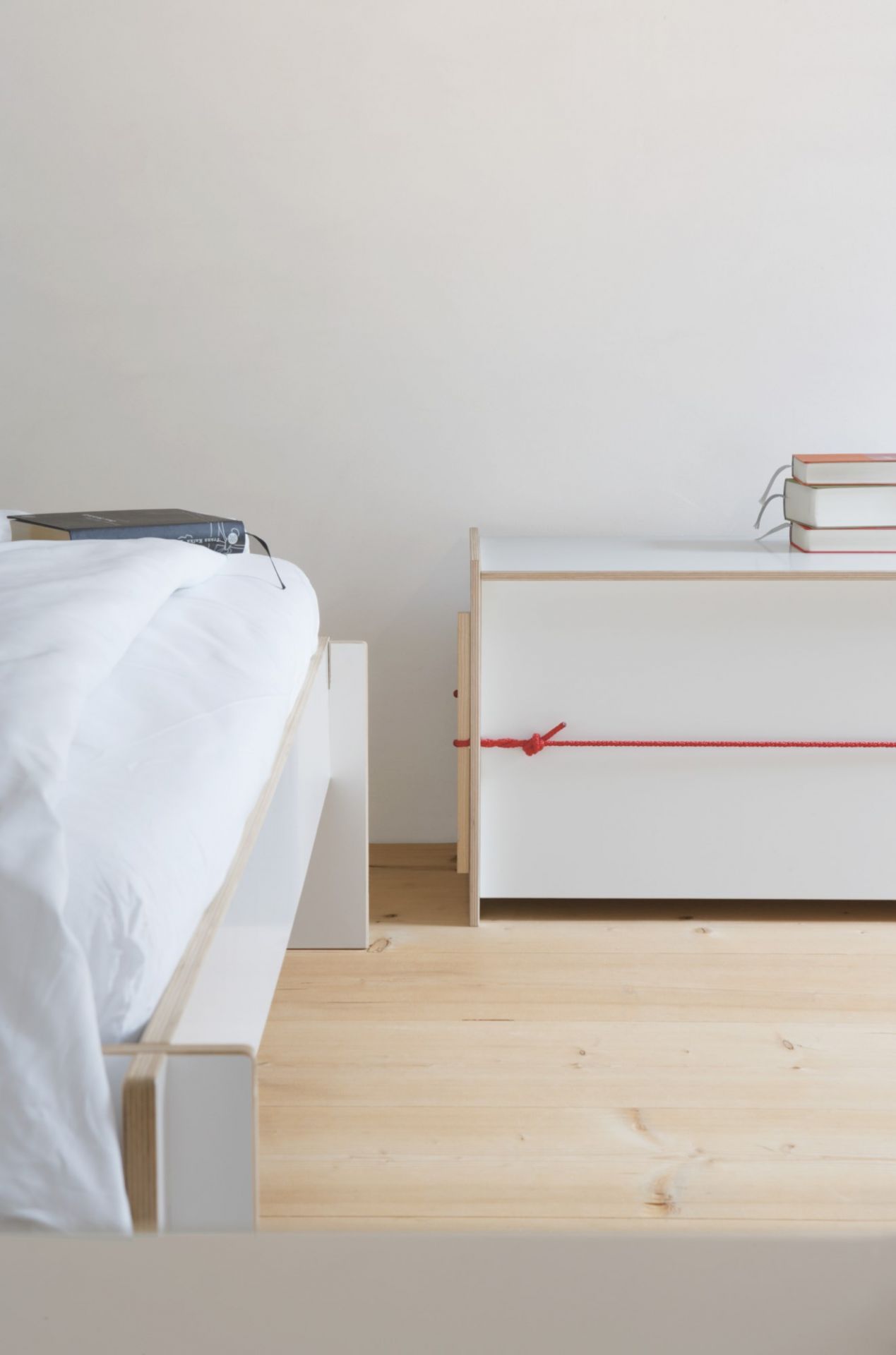 Trude Nils Holger Moormann