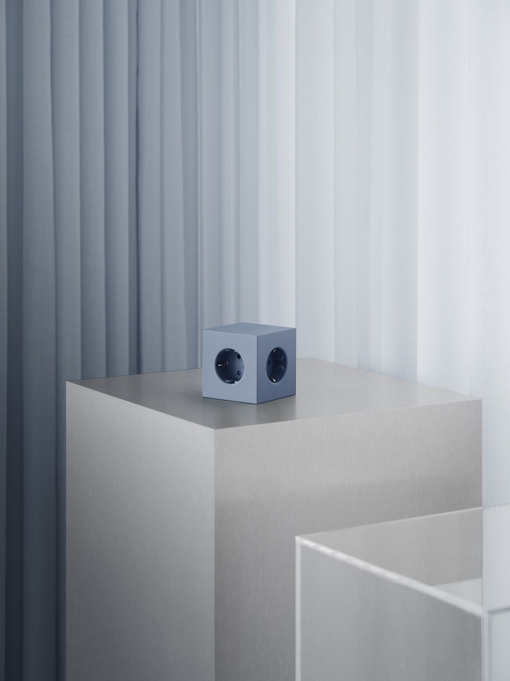 Avolt Steckdosenwürfel mit USB C dfp Design Pink