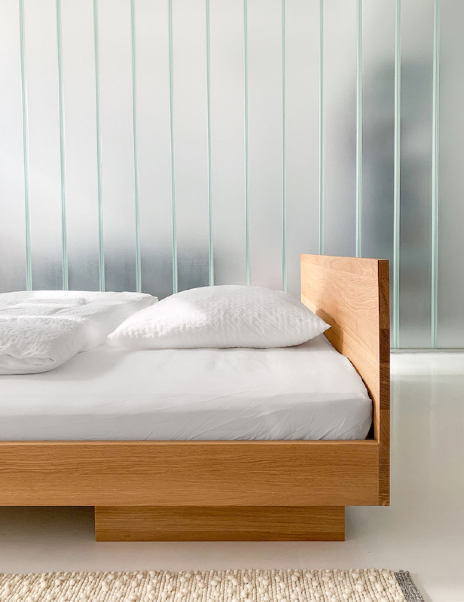 ZIANS Bett Large mit Kopfteil, Beine geteilt OUT