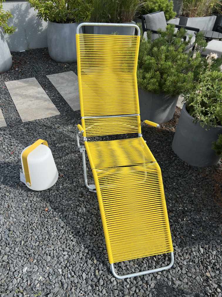 Altorfer Liegestuhl Outdoor Gelb RAL 1023 Embru AUSSTELLUNGSSTÜCK