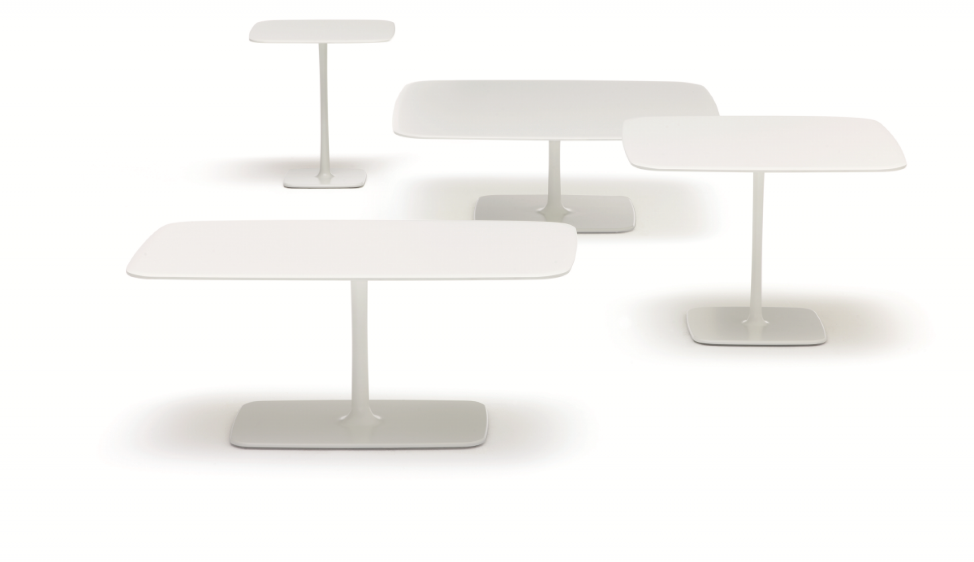 Weißer Jalis Beistelltisch von Cor in verschiedenen Größen, moderne Wohnzimmermöbel, quadratische Tischplatte.