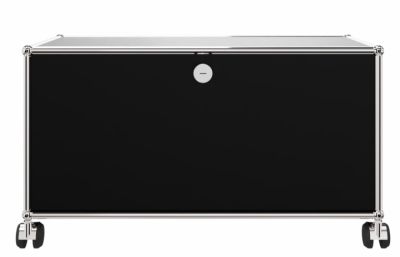 USM Haller Möbel graphitschwarz: TV-Möbel/Hi-Fi-Möbel mit Rollen und verchromtem Gestell für modernes Wohnzimmer.