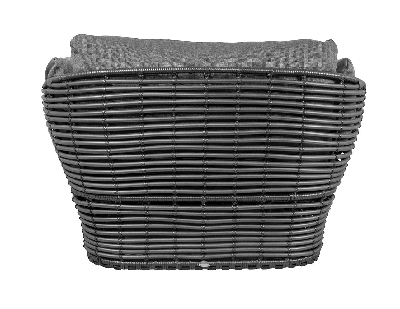 Nahaufnahme des Cane-Line Basket Daybeds in Graphit/Grau, ein Outdoor-Möbelstück aus Rattan.