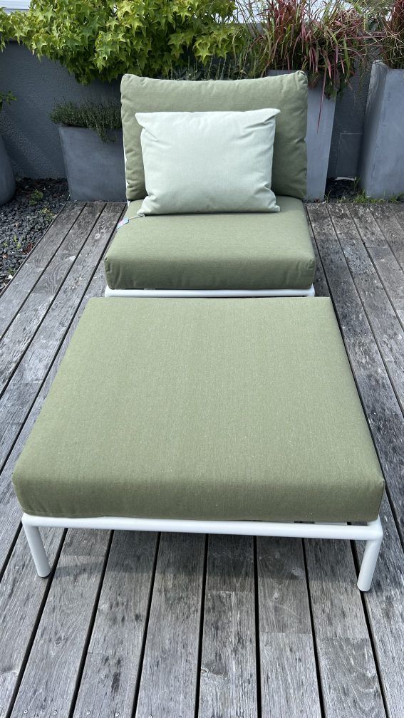 Level 2 Lounge Kombination Outdoor Houe AUSSTELLUNGSSTÜCK