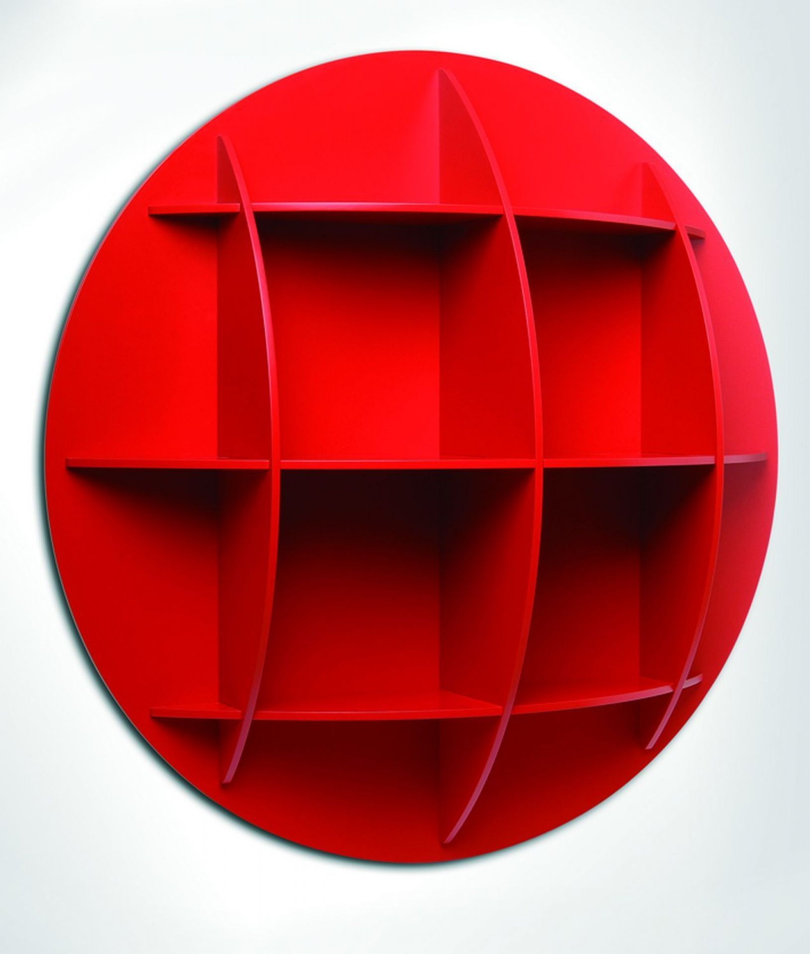 Rotes, sphärisches Bücherregal im Industrie-Stil von Minicontinental Carnovali mit mehreren Fächern.