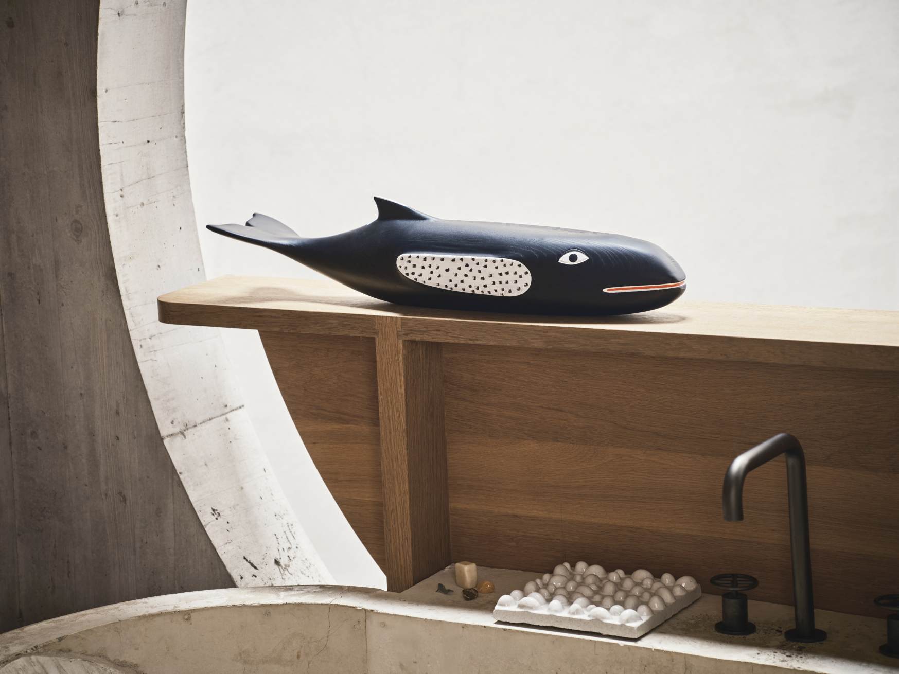 Eames House Whale Skulptur Esche Vitra 
