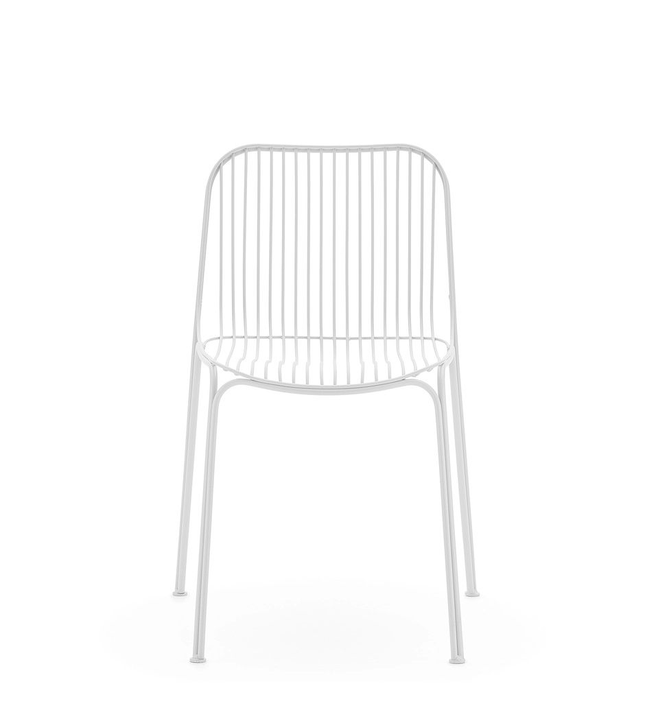 Weißer Hiray Stuhl von Kartell, minimalistischer Outdoor Stuhl aus Stahl, Frontansicht.