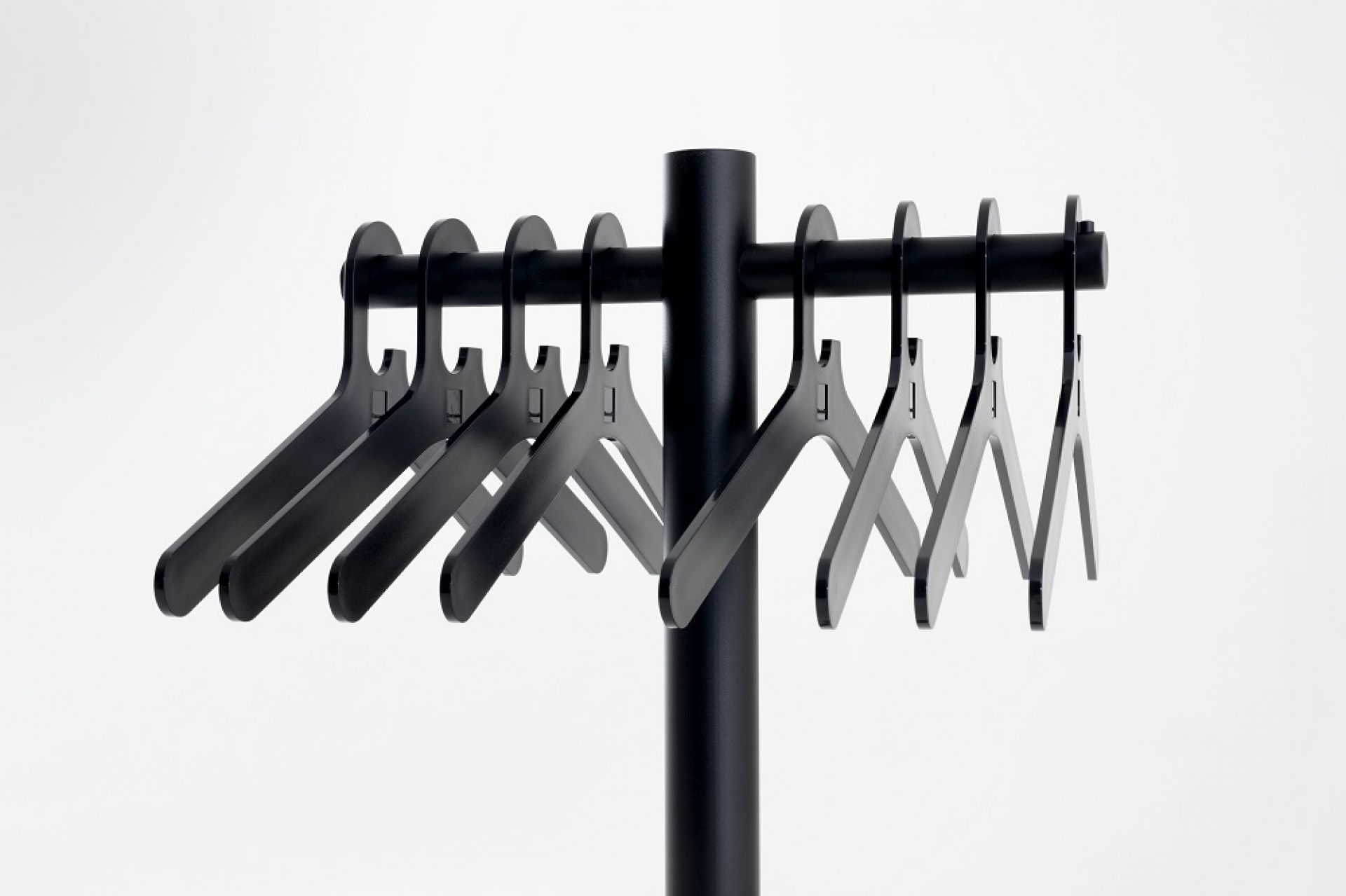 Pole Garderobenständer Cascando