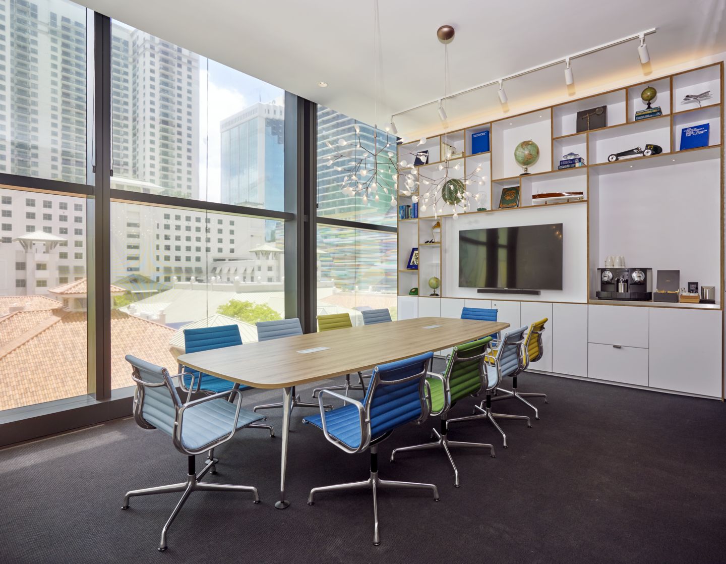 Aluminium Chair EA 103 / EA103 Stuhl Vitra