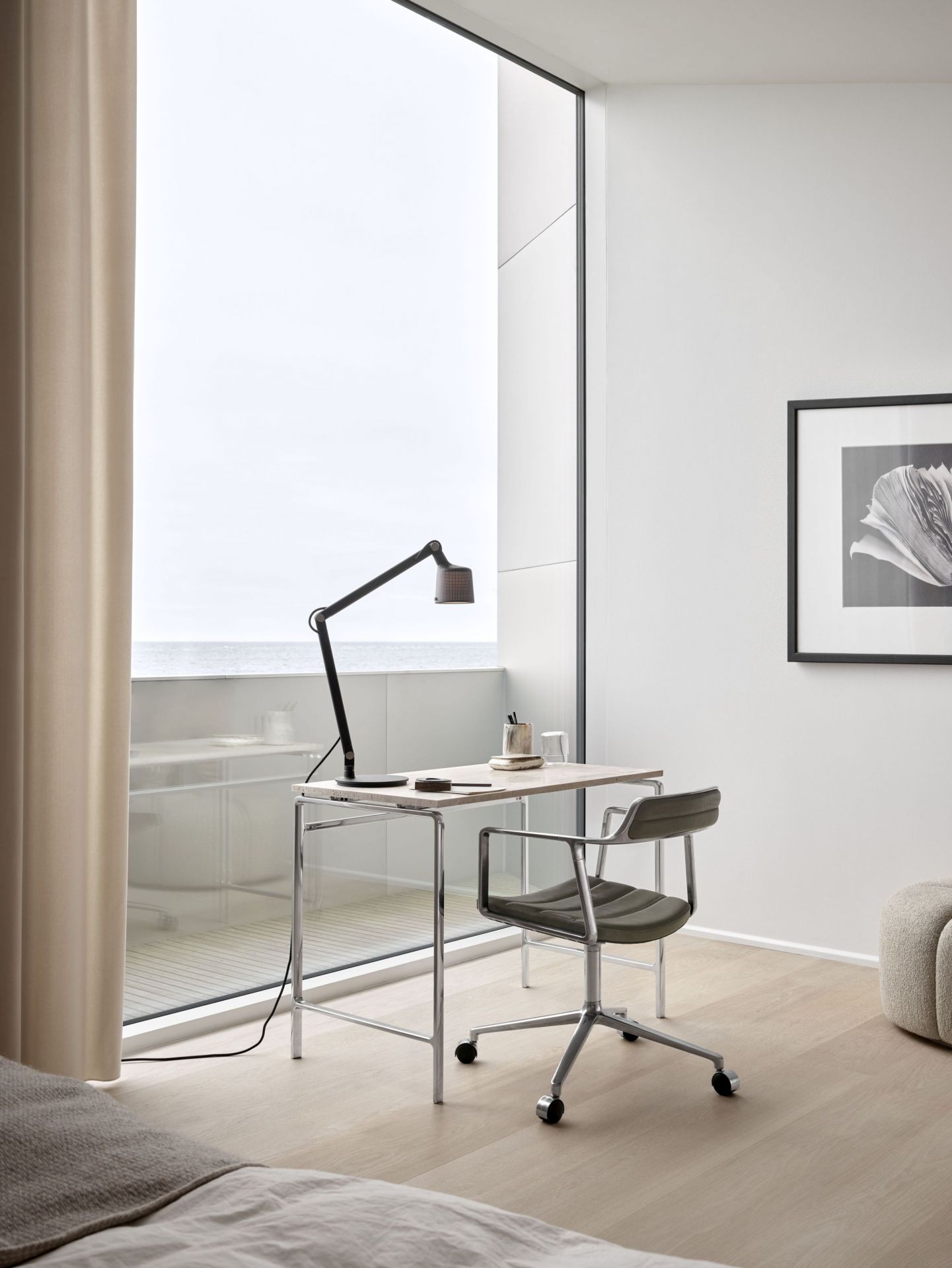 VIPP452 Swivel Stuhl mit Rollen Bosco Grün Vipp