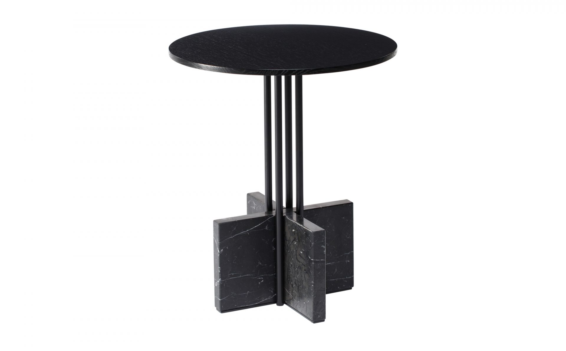 Gravity Table Beistelltisch Nero Marquina Favius: Runder, schwarzer Holztisch mit Marmorfuß und Metallbeinen.