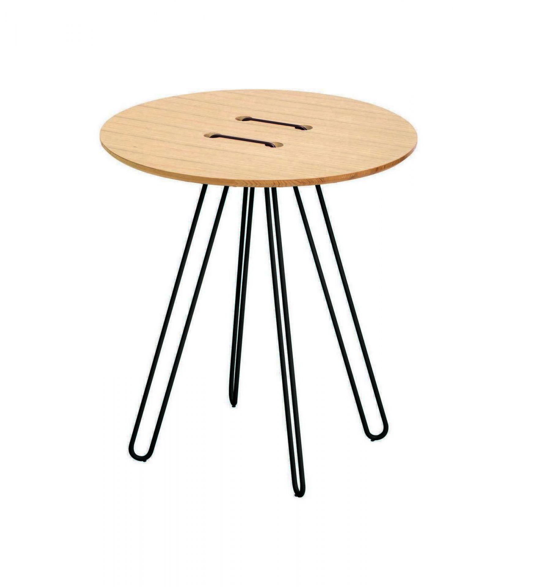 Casamania Twine Beistelltisch mit runder, heller Holzplatte und filigranem, schwarzem Metallgestell.