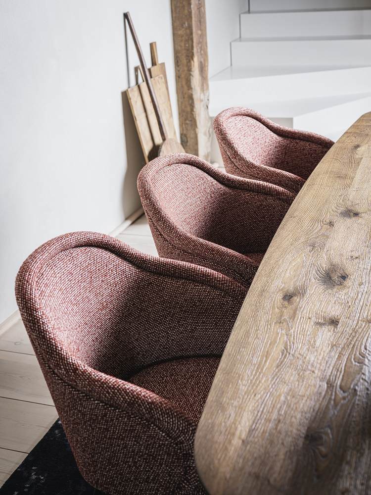 Ona 2020 Curved Armchair Armlehnenstuhl Freifrau Manufaktur