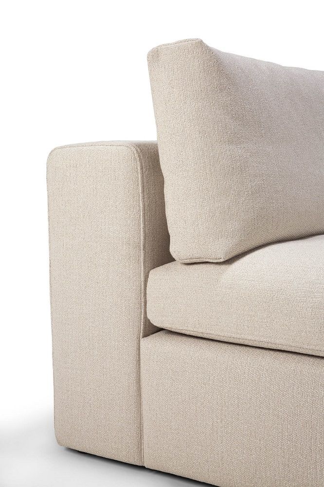 Detailaufnahme: Ethnicraft Mellow Sofa, 1-Sitzer, Off White Eco Stoff, modernes Wohnzimmer Sofa.