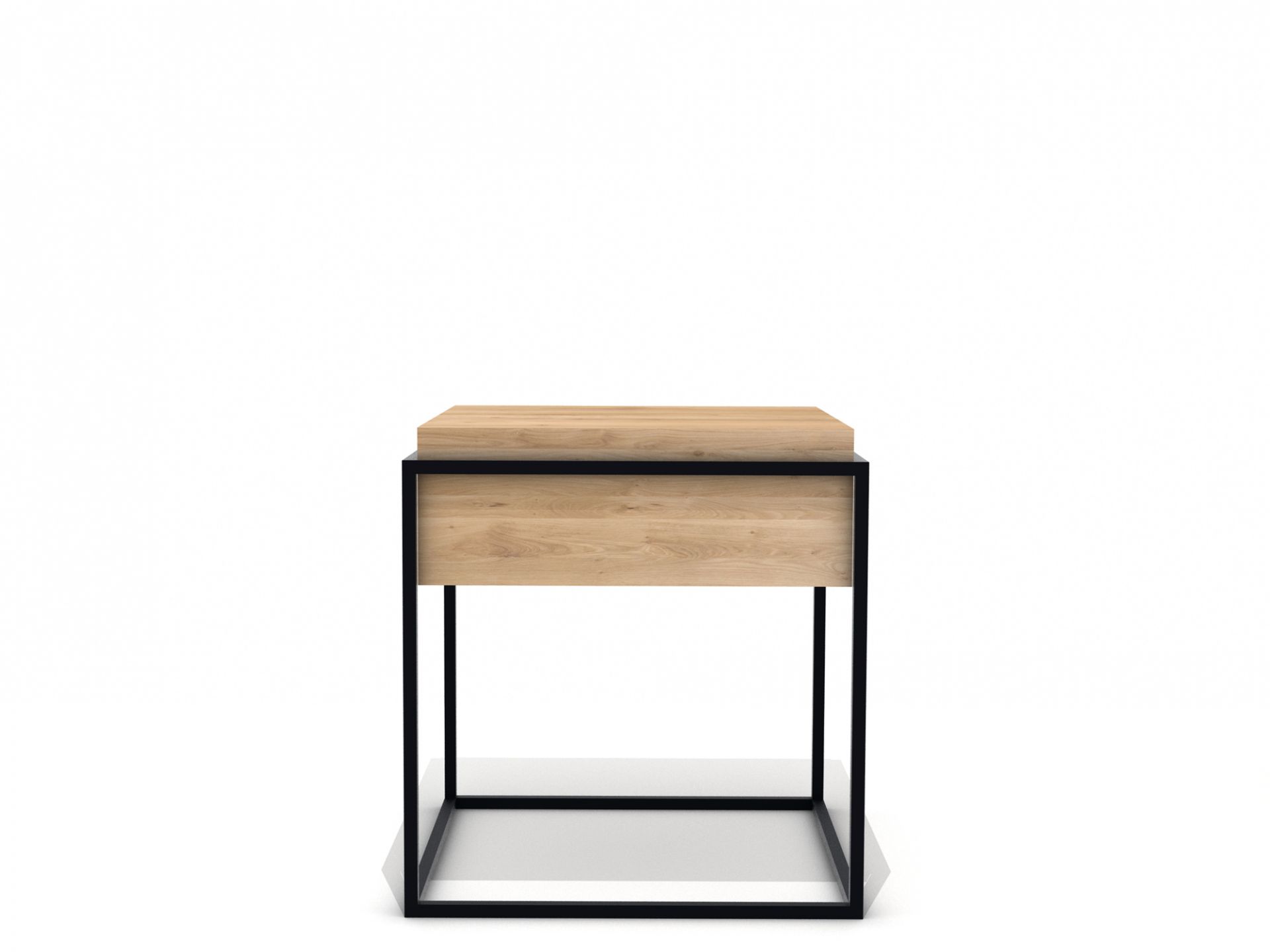 Monolit Beistelltisch Eiche S schwarz Ethnicraft: Quadratischer Nachttisch aus Eichenholz mit schwarzem Metallgestell.