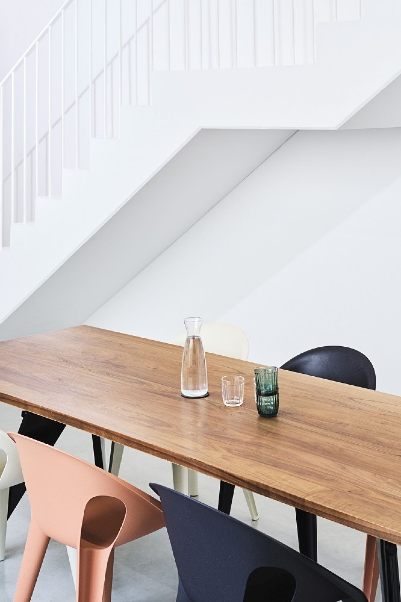 Bell Chair Indoor/Outdoor Stuhl mit Armlehnen stapelbar Magis