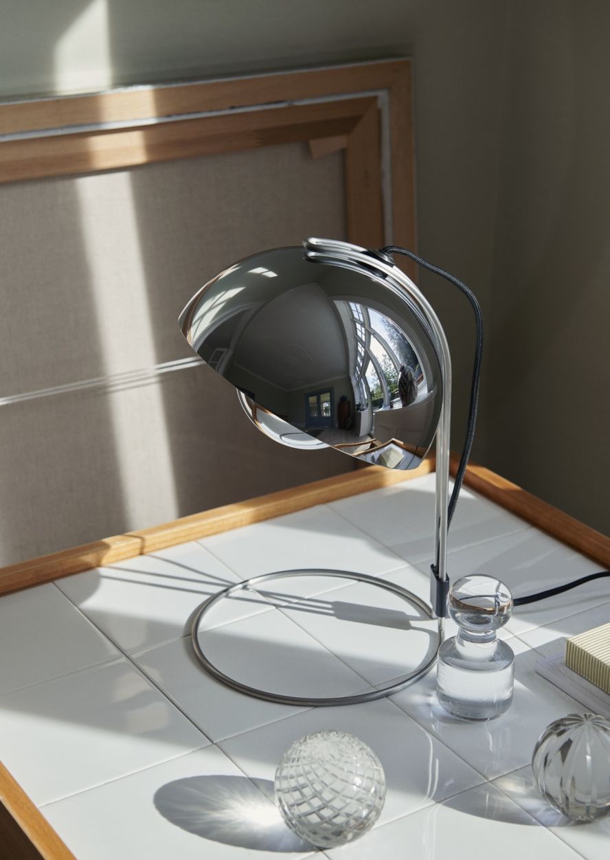 FlowerPot VP4 Tischleuchte AndTradition