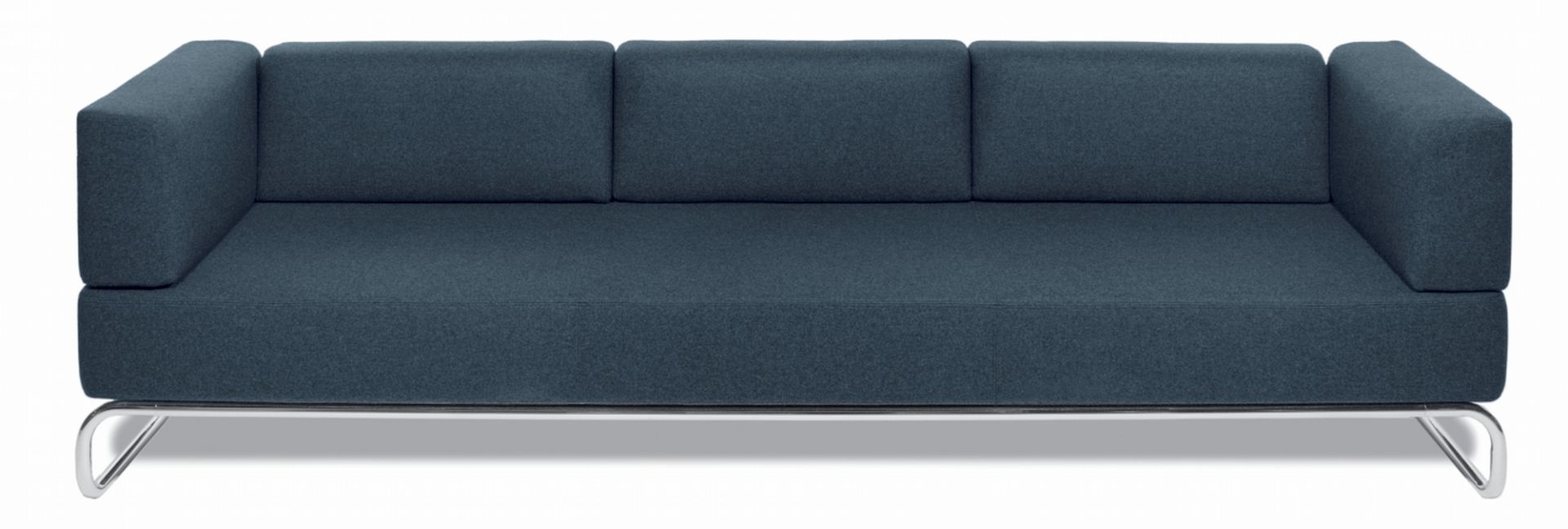 Blaues Thonet Sofa S 5003, ein modernes 3-Sitzer Sofa mit Chromgestell für Wohnzimmer.