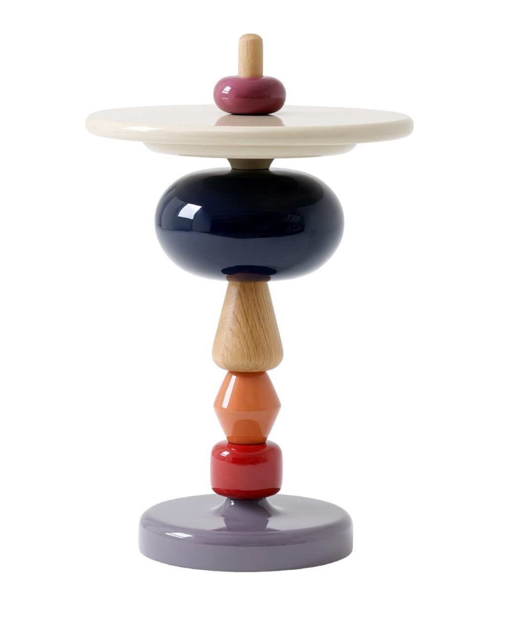 Bunter Shuffle Tisch von AndTradition: Moderner Beistelltisch aus Holz und lackierten Elementen.