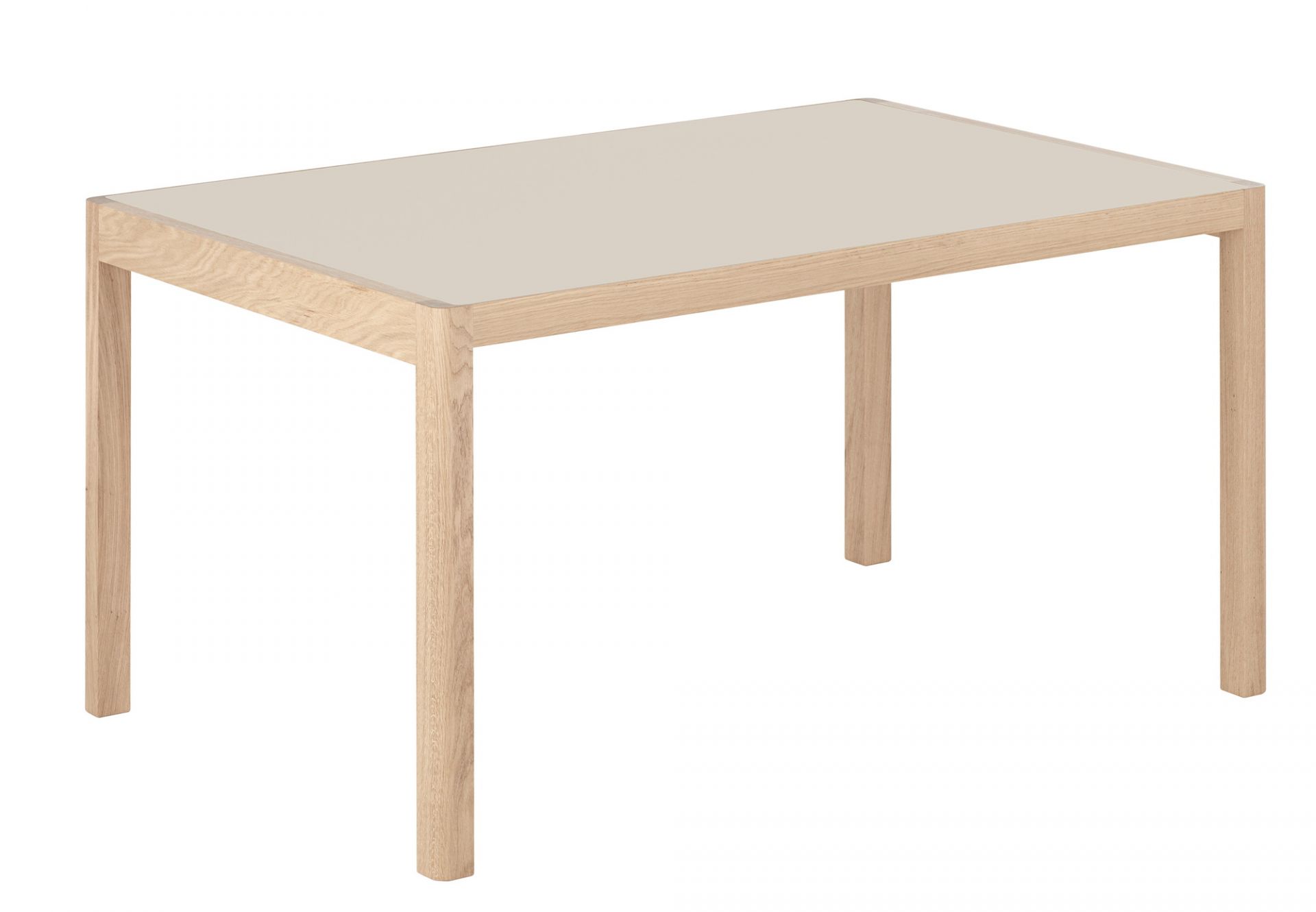 Workshop Table Tisch von Muuto aus hellem Holz und beiger Tischplatte, schlichtes Design.