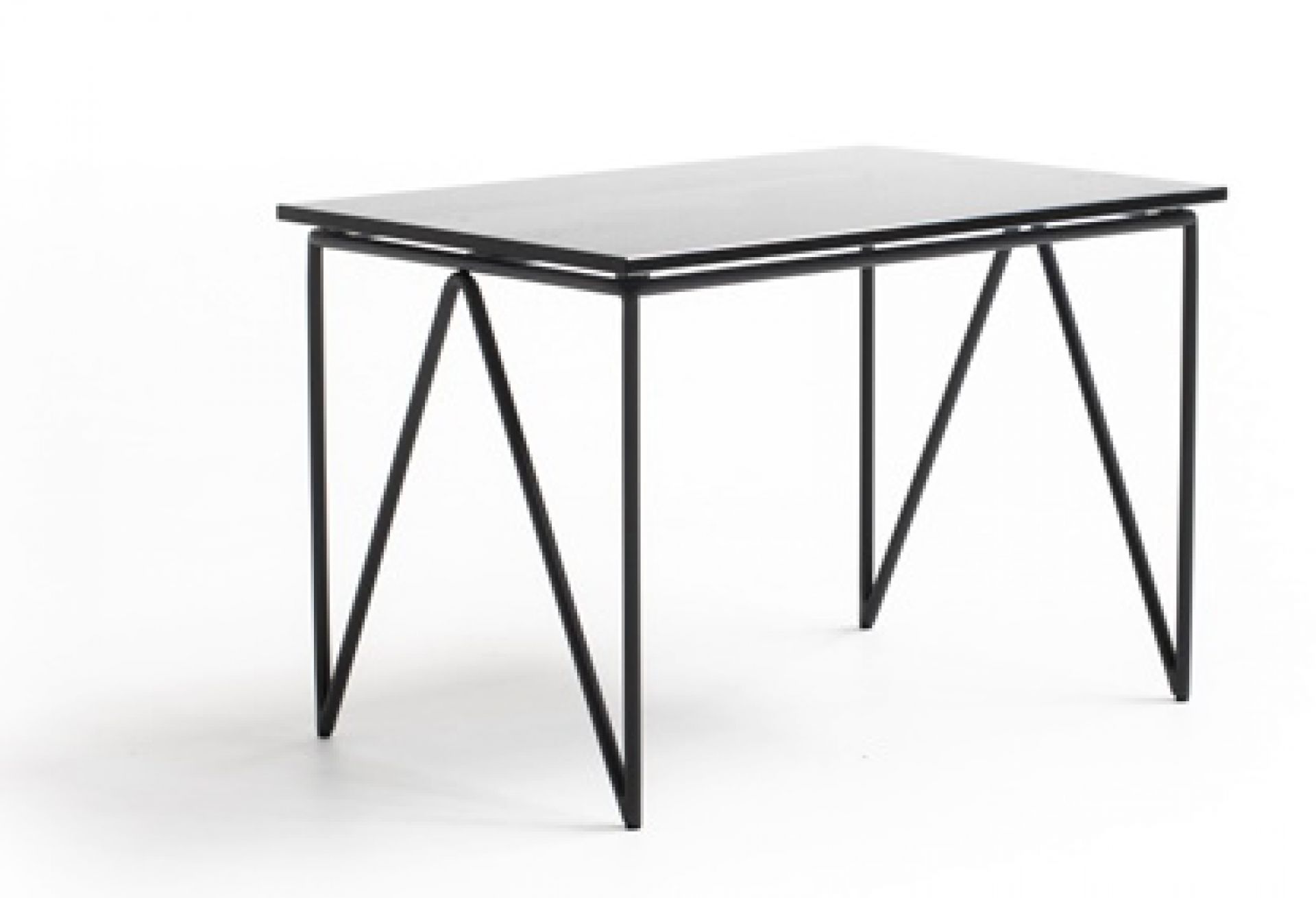 AeroZeppelin Tisch von Moroso Diesel, 100 cm breit, mit schwarzem Metallgestell. Moderner Designtisch.