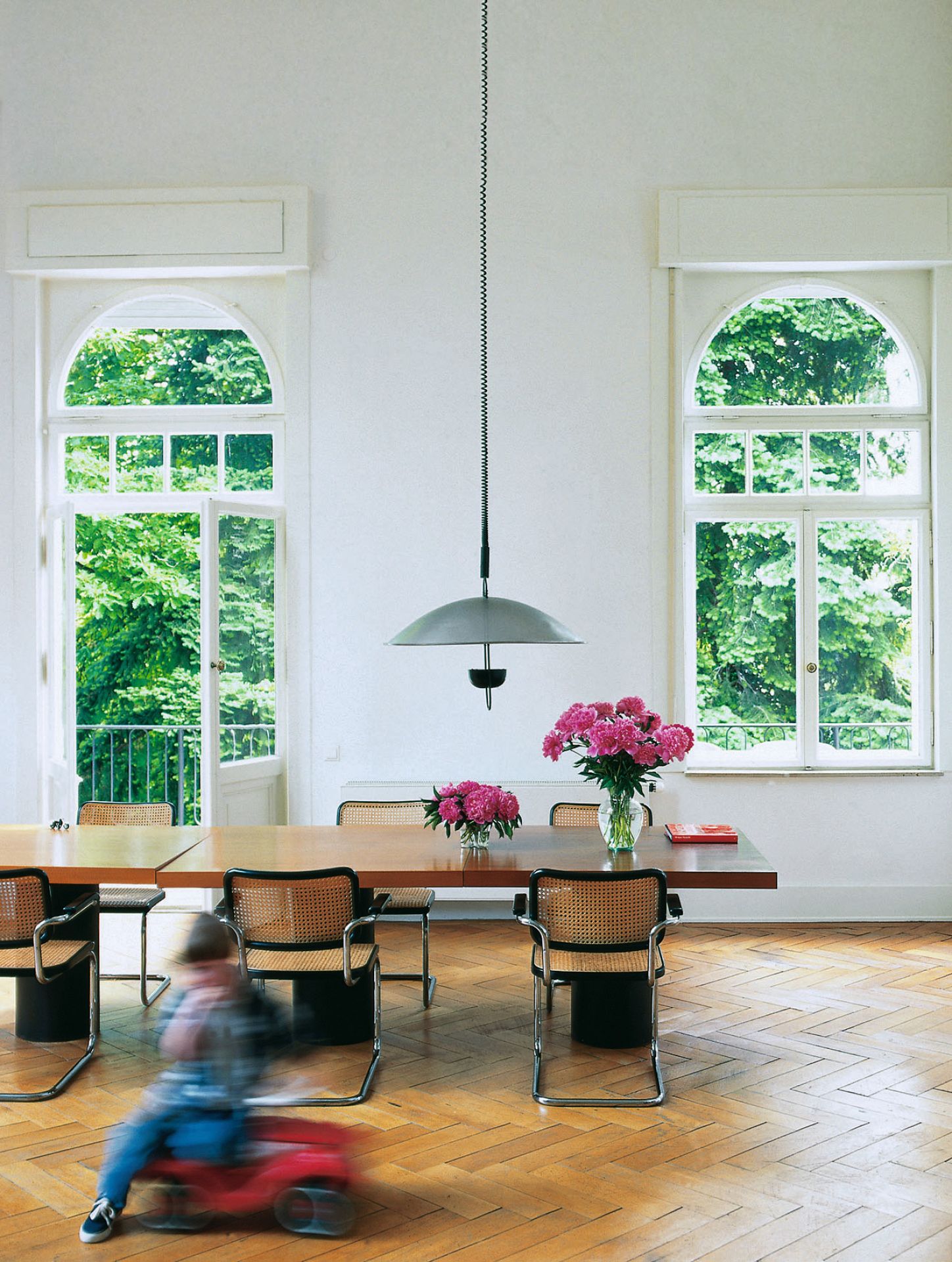 S 64 V Stahlrohr Klassiker Freischwinger Thonet Schwarz - Chrom