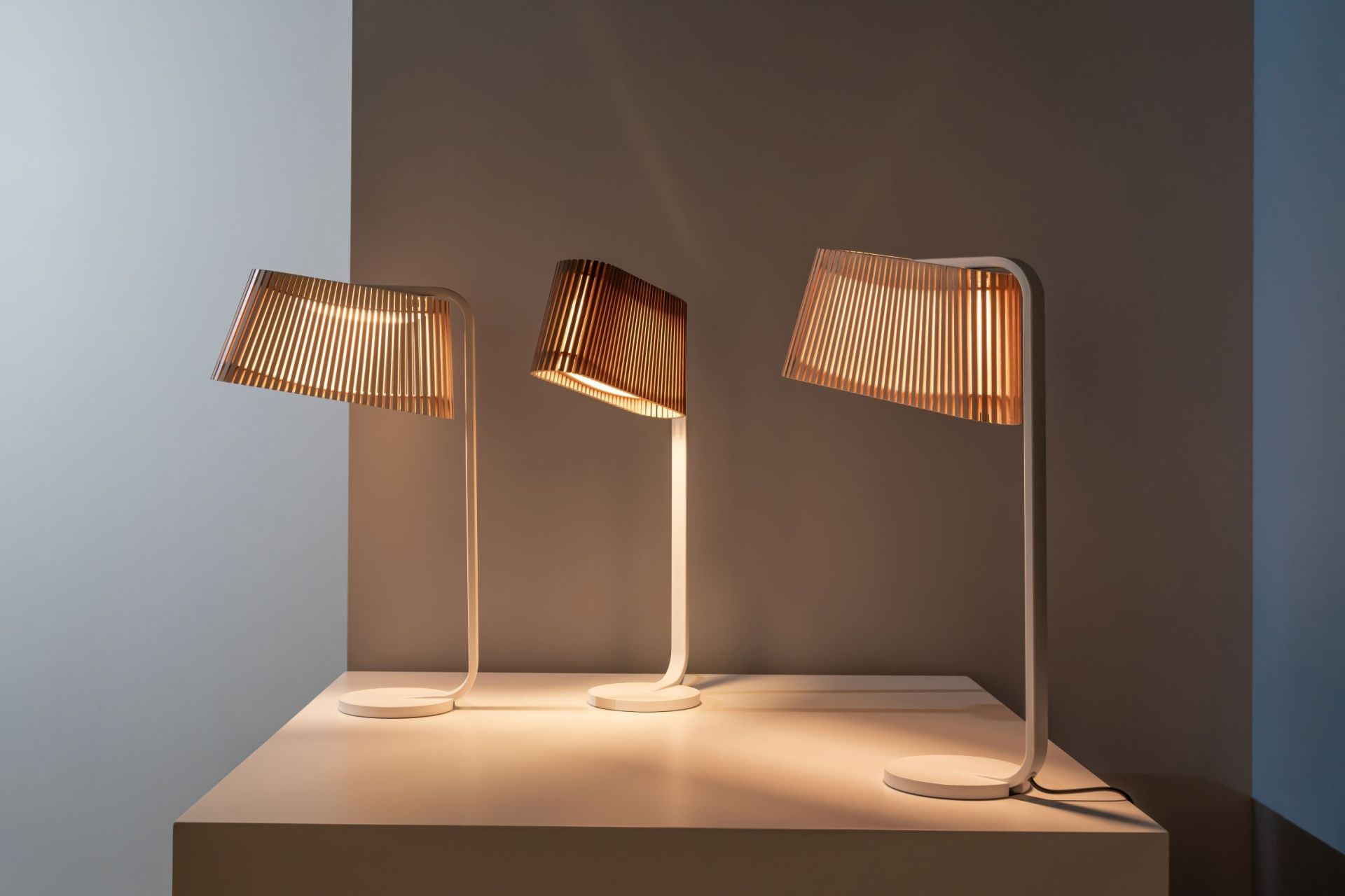 Owalo 7020 Tischleuchte Secto Design