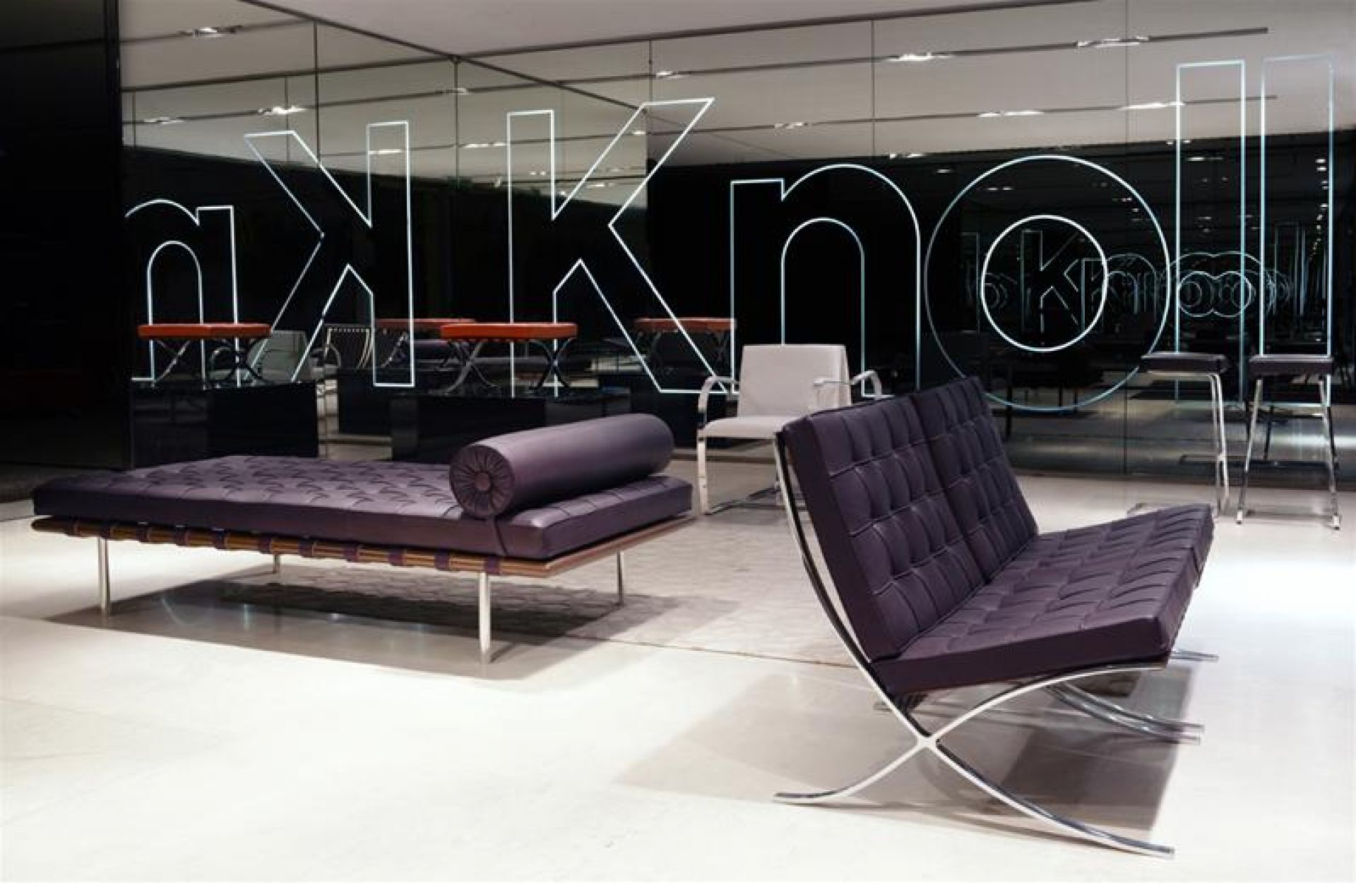 Barcelona Liege Knoll International