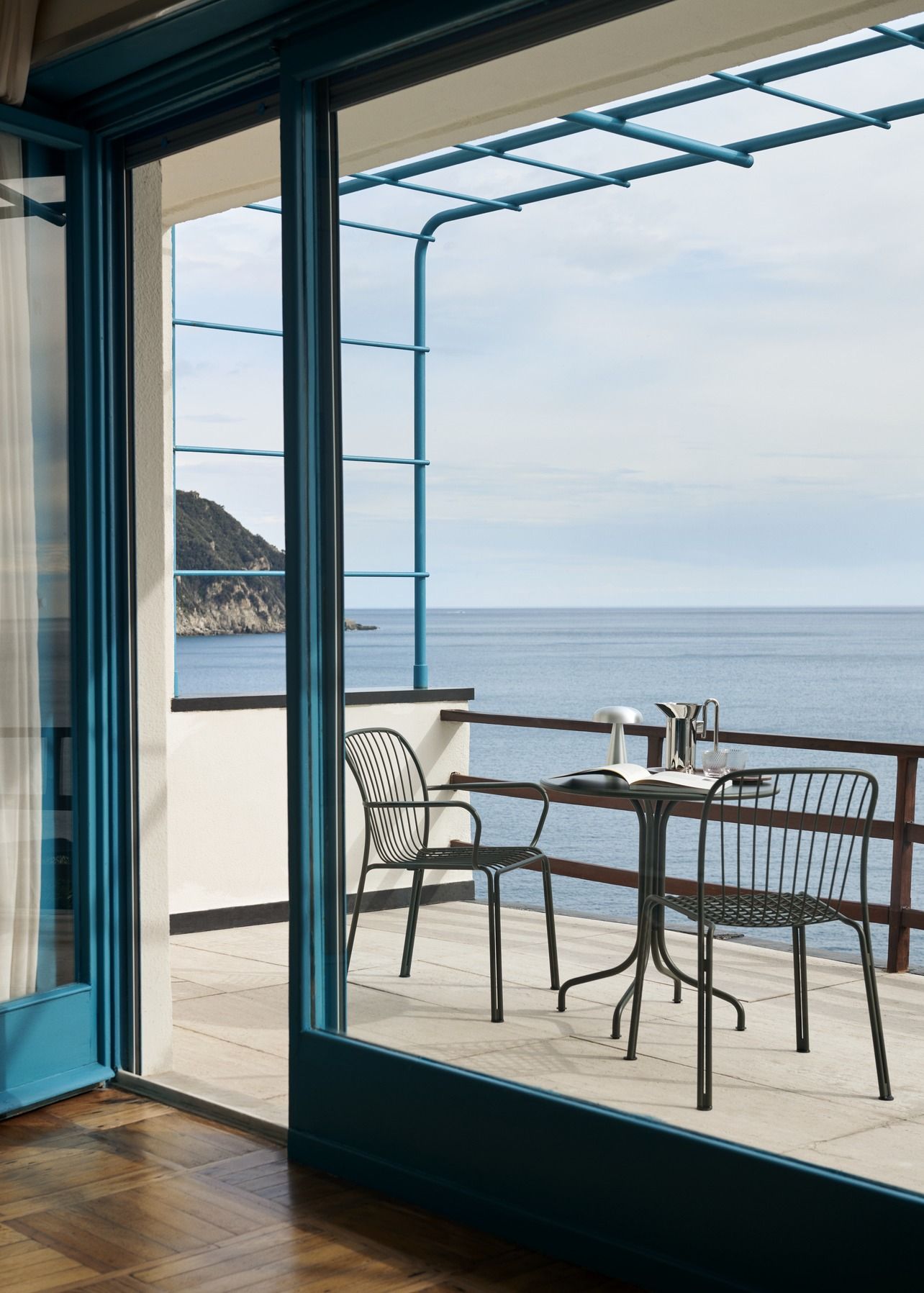 Thorvald SC96 / SC97 Outdoor Café table Tisch AndTradition