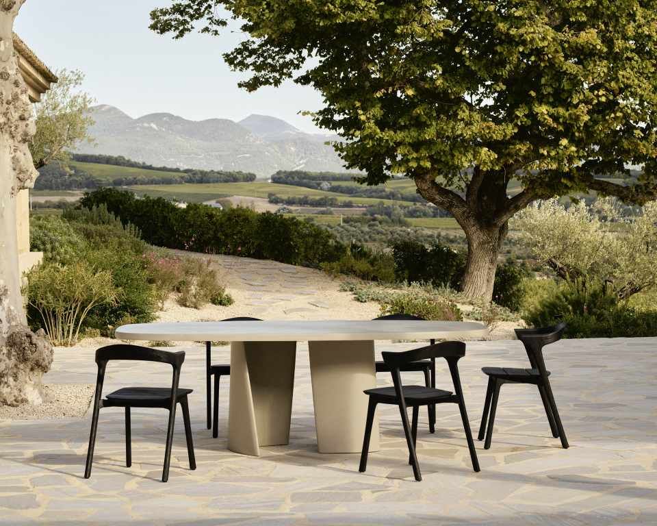 Canyon Outdoor Esstisch Beton Ethnicraft