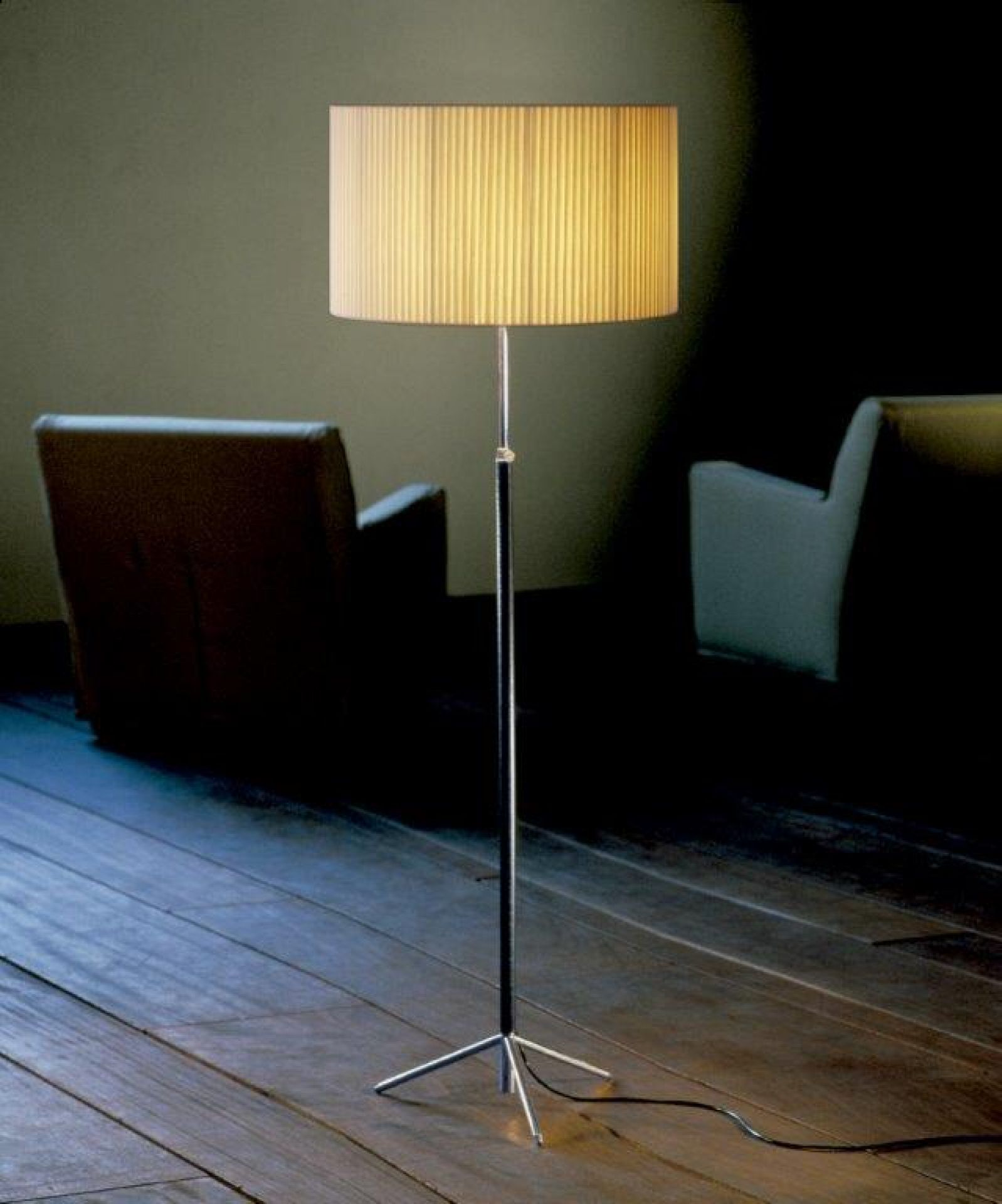 Pie de Salon Stehleuchte Santa & Cole