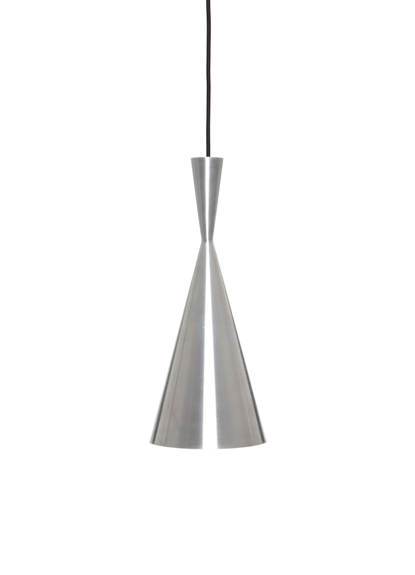 Unbeaten Tall Pendelleuchte von Tom Dixon aus gebürstetem Aluminium mit schwarzem Kabel.