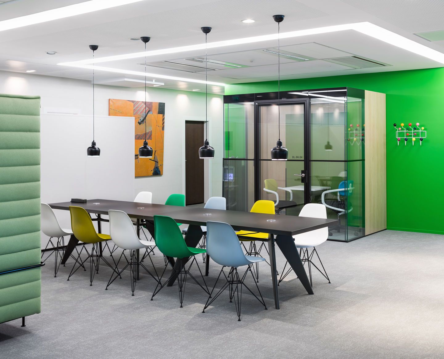 Eames Fiberglass Chair DSR Stuhl Vitra