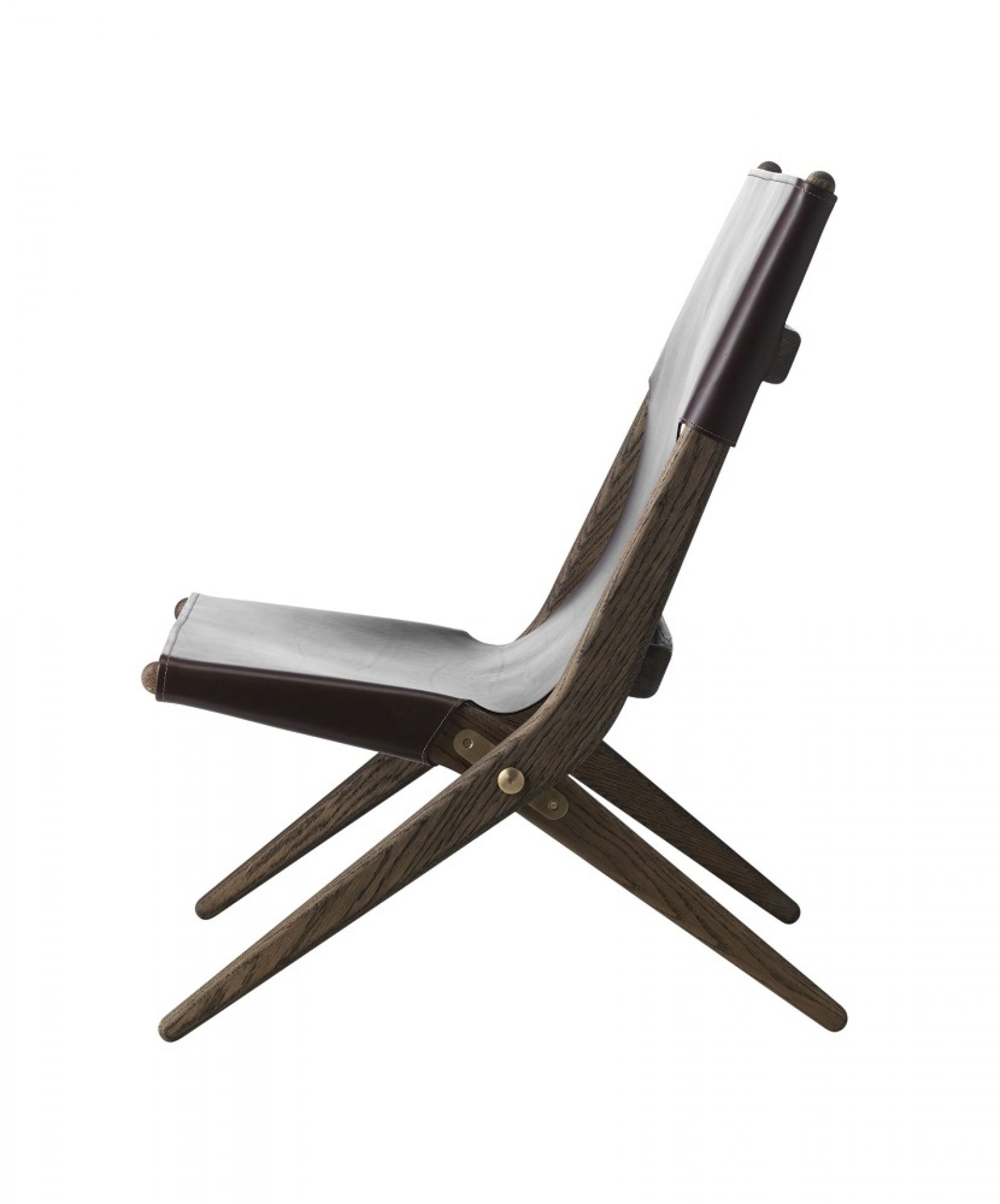 Saxe Chair aus braun gebeizter Eiche mit braunem Leder, Design Stuhl im Profil.