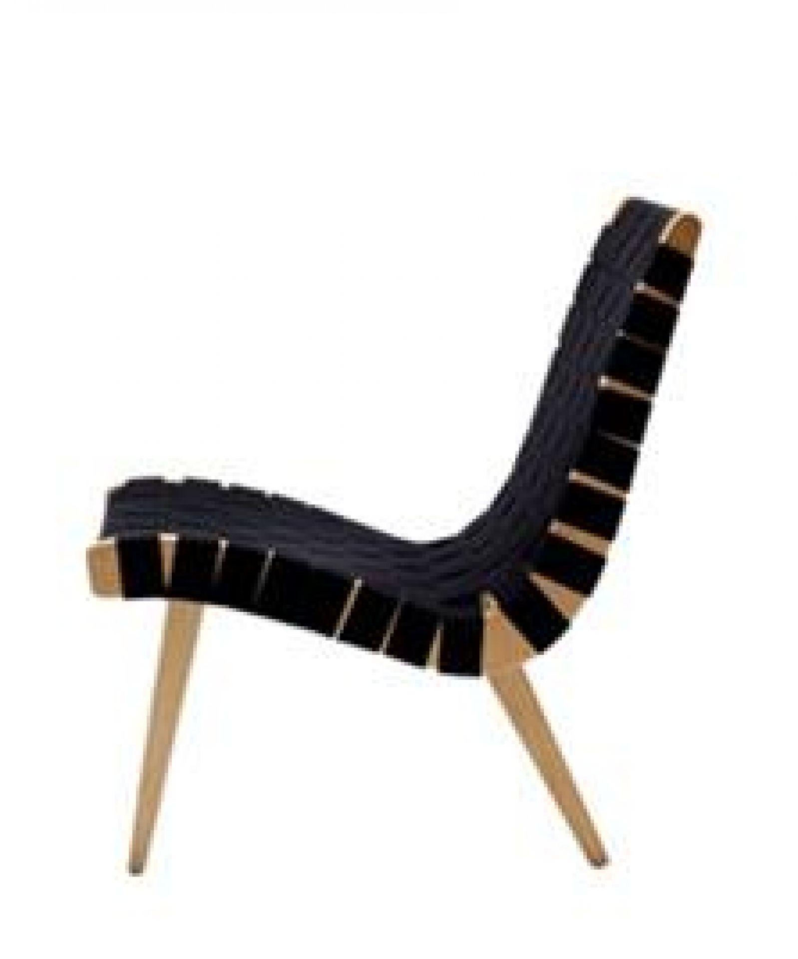 Schwarzer Risom Lounge Stuhl von Knoll International mit hellem Holzgestell, seitliche Ansicht. Designklassiker.