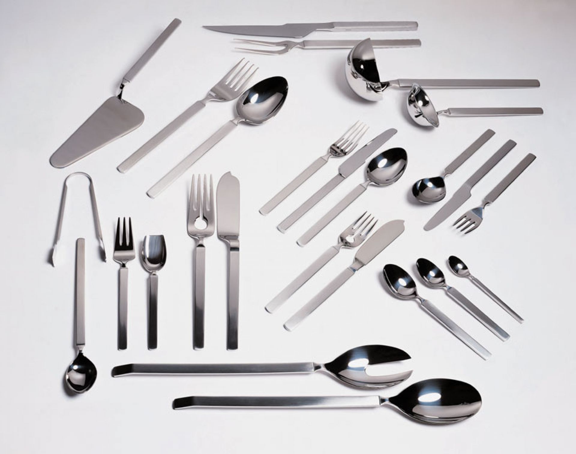 Alessi Dry Besteckgarnitur, 24-teiliges Set aus Edelstahl, Messer, Gabeln und Löffel.