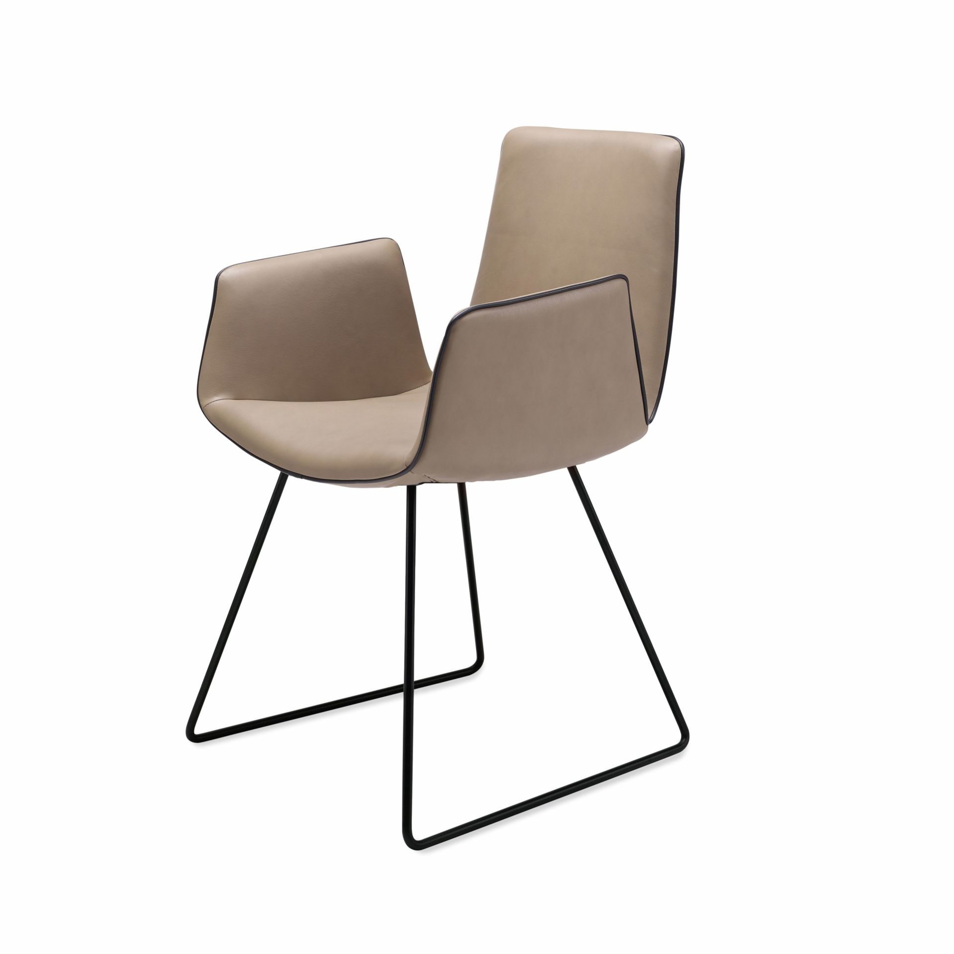 Amelie Armlehnstuhl hohe Armlehnen Freifrau Manufaktur