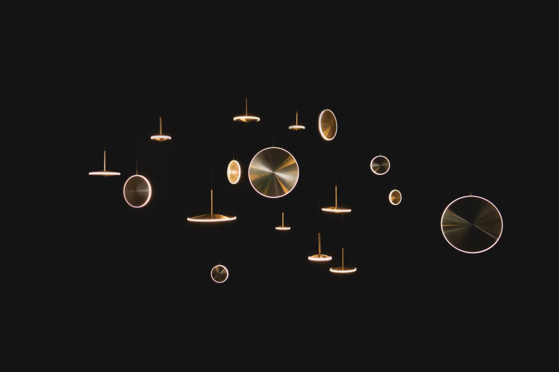 Dish6v Chrona Hängeleuchte Messing Graypants