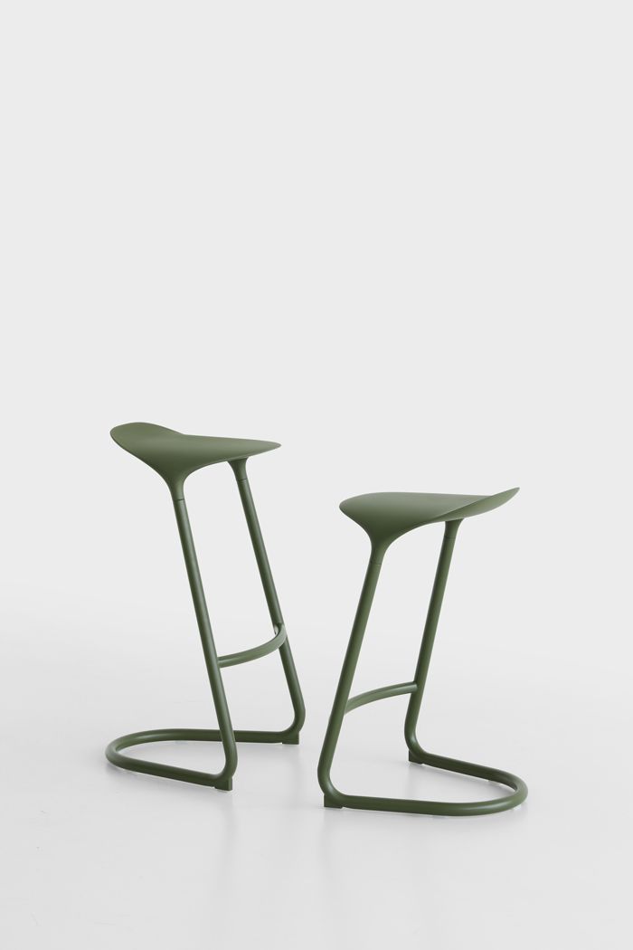 Cross S451 / S452 Indoor Freischwinger-Hocker La Palma