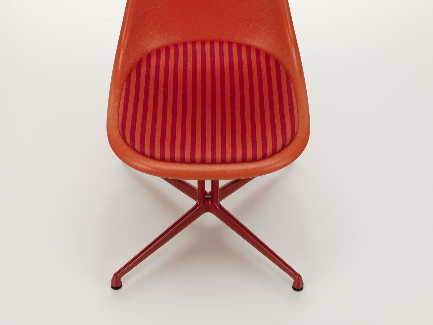 Eames Fiberglass Side Chair La Fonda Rot Orange Vitra LIMITED EDITION 