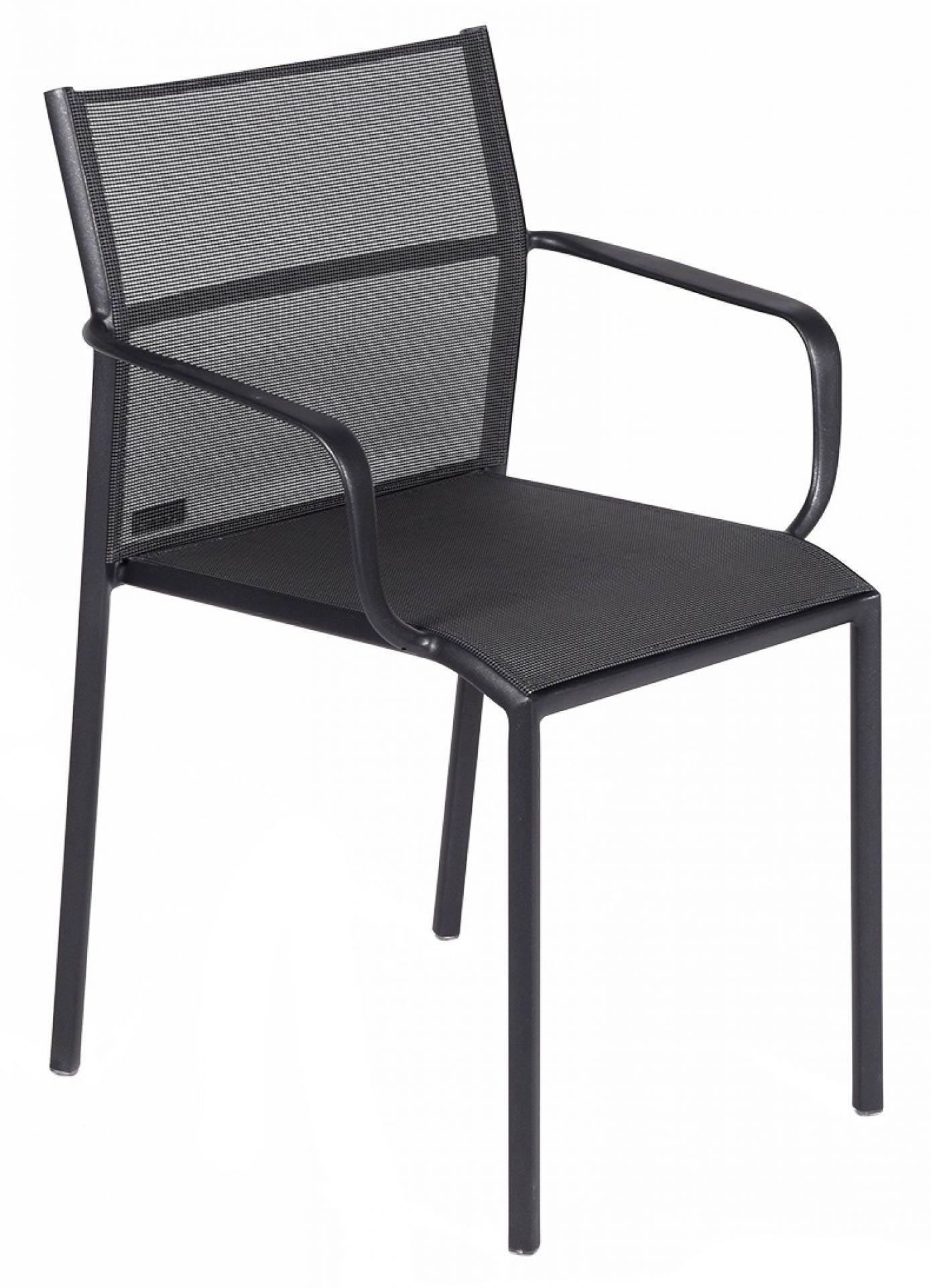 Schwarzer Cadiz Stuhl von Fermob für den Außenbereich mit Armlehnen und Netzstruktur.