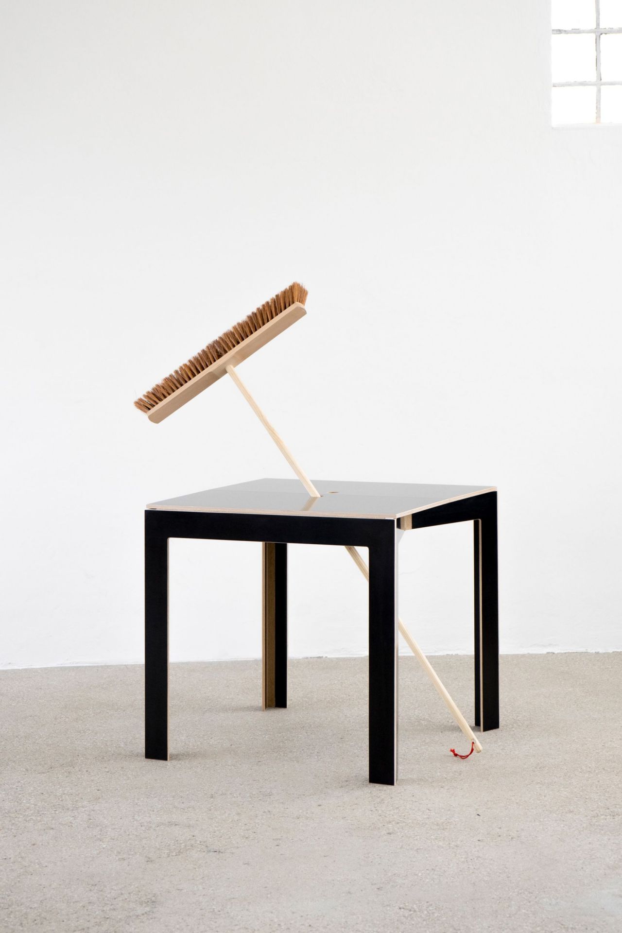 Last Minute Klapptisch Nils Holger Moormann