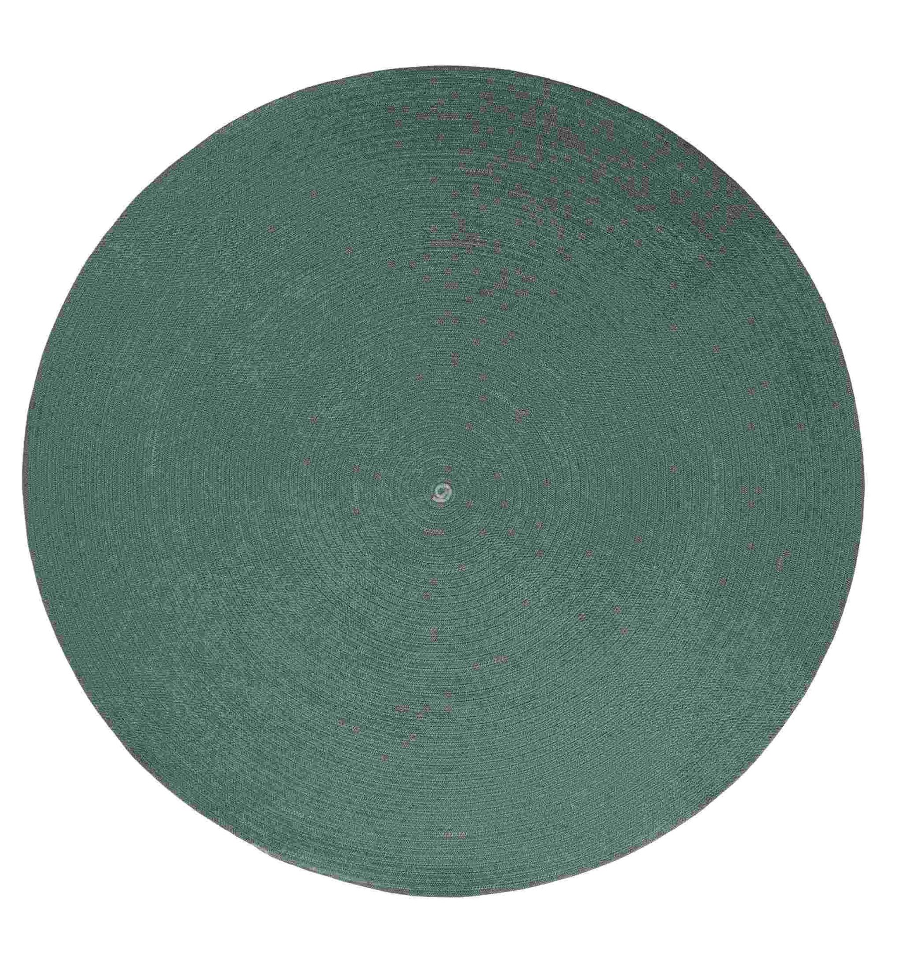 Dunkelgrüner, runder Cane-Line Outdoor Teppich. Wetterfester Teppich für Terrasse und Balkon.