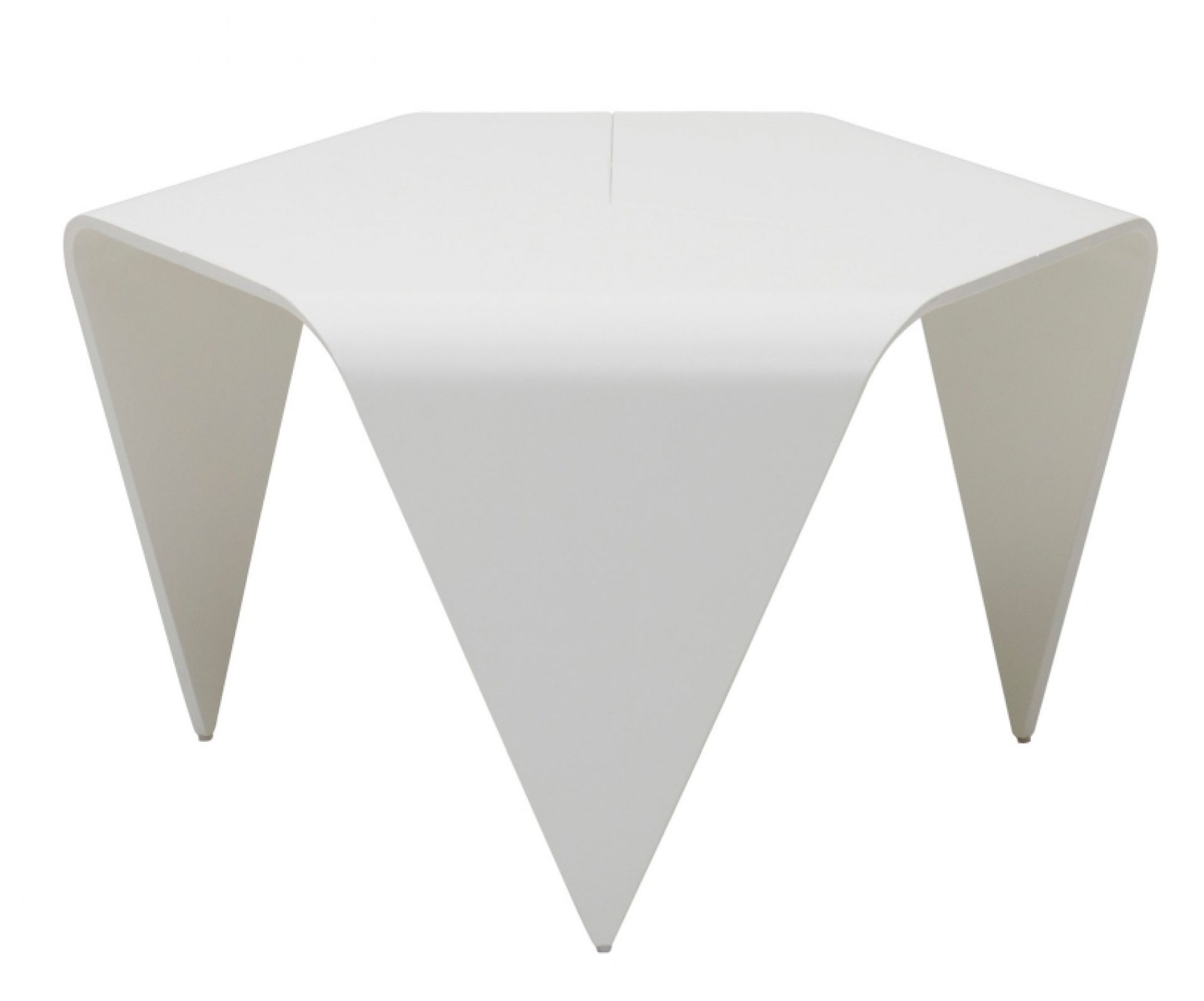 Artek Trienna Couchtisch, weißer Design-Tisch mit dreieckigen Beinen, modernes Wohnzimmer-Möbel.