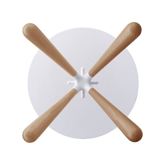 Ansicht von oben: Sioux Kleiderständer mit weißer Basis und vier hölzernen Armen.