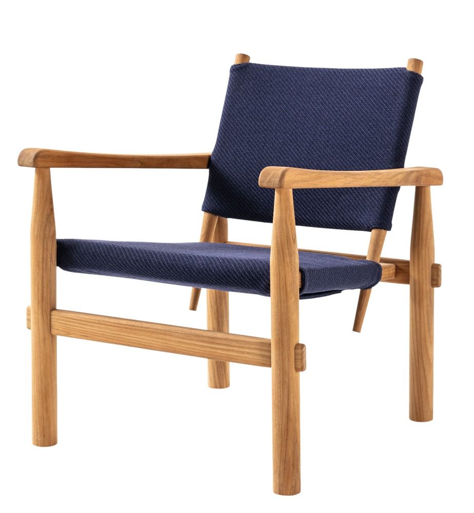 Doron Sessel von Cassina für den Außenbereich: Holzrahmen mit blauem Stoffbezug.